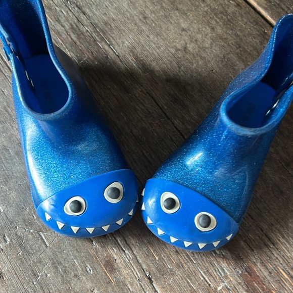 Mini Melissa monster rain boots size 9 toddler 💧💧 - Picture 4 of 4